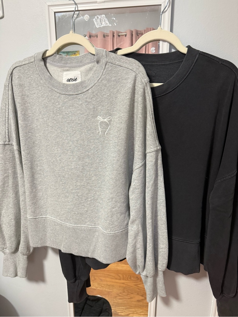 2 Aerie crewnecks